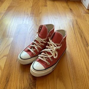 Size 6.5 women’s red high top converse Chuck 70